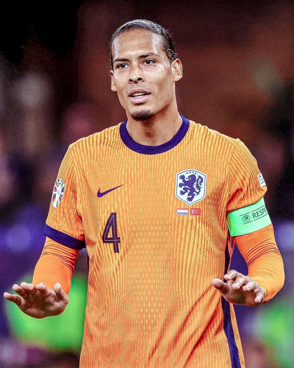 邱彪曾在联 邱彪曾在联