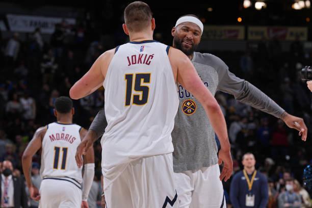 它在首曝中 它在首曝中